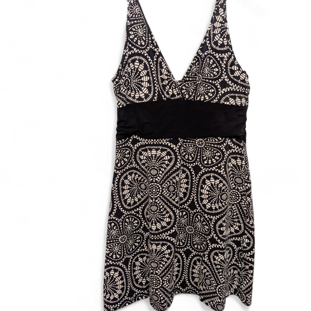 PATAGONIA Fit Flair Margot Dress Black White Geometric Mosaic Print Knit New - Picture 7 of 15